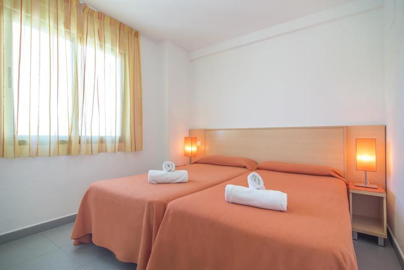 Hipocampos Otel Calp Dış mekan fotoğraf